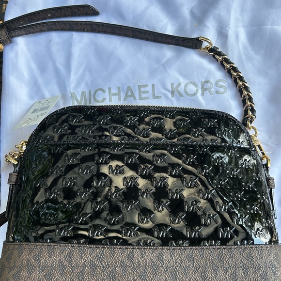 Michael Kors Black with Brown Jet Set Dome crossbody - Picture 8 of 9